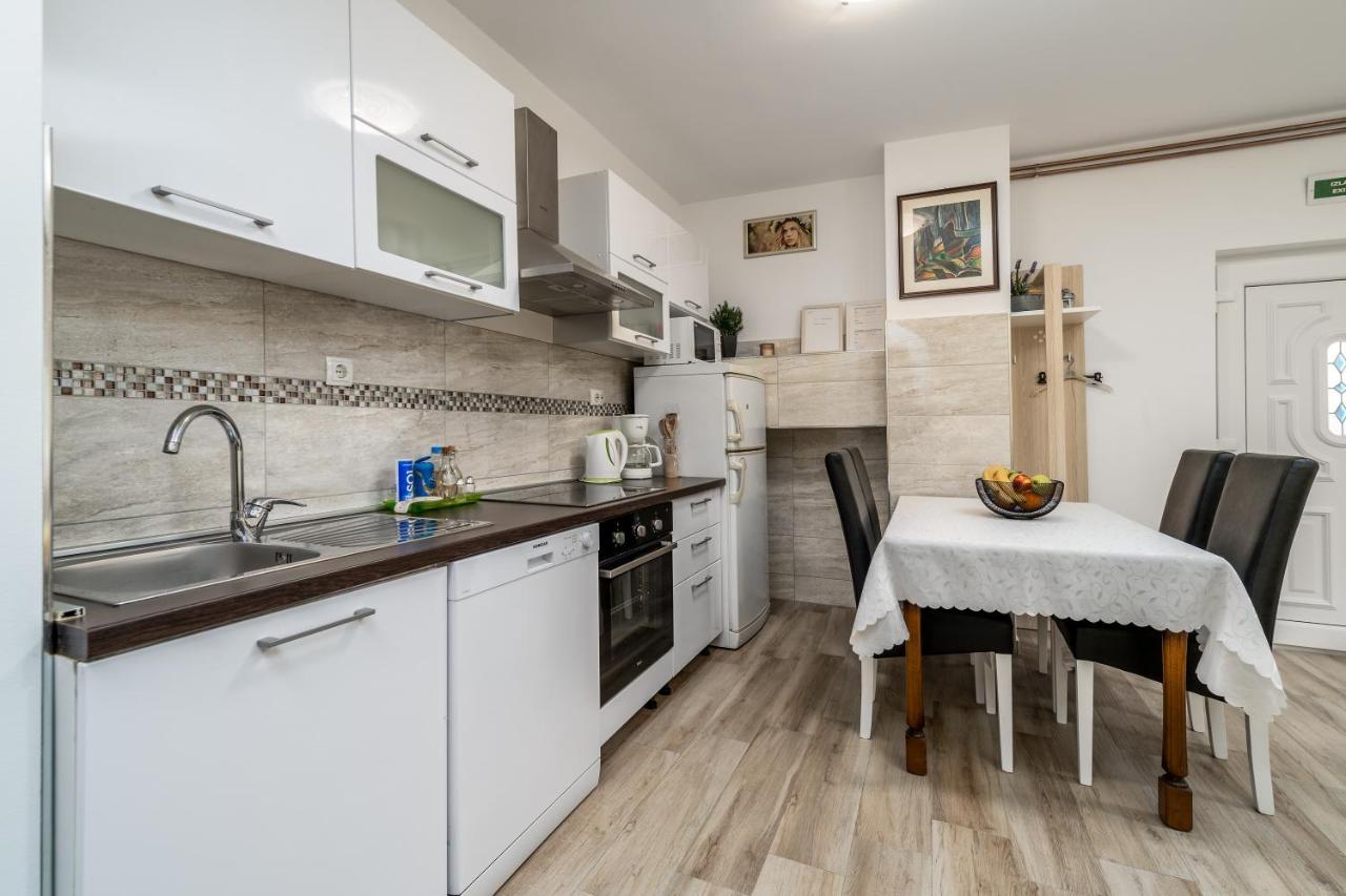 Dijamant Apartment Stobreč Buitenkant foto